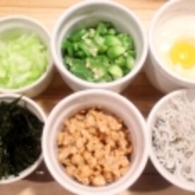 美味しい楽しい 簡単蕎麦つゆと6種の薬味の蕎麦 レシピ 作り方 By Seika A 楽天レシピ 美味しい楽しい 簡単蕎麦つゆと6種の薬味の蕎麦 レシピ 作り方 By Seika A 楽天レシピ